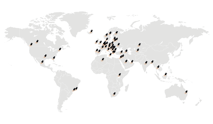 mapa z pinezkami IMAGO