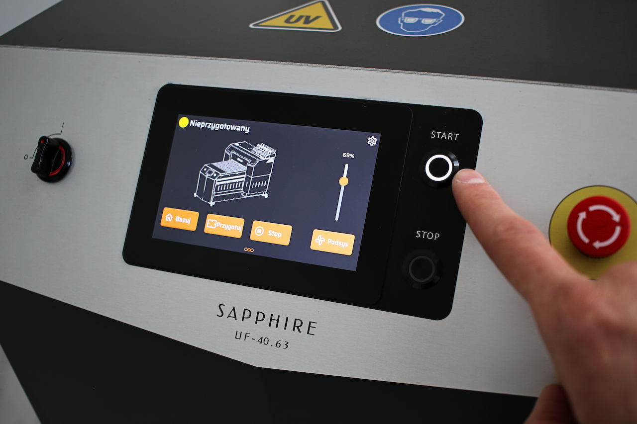 Serwis, który nie czyta z instrukcji. Dlaczego dostęp do inżynierów, którzy stworzyli Twoją maszynę, zmienia wszystko.2