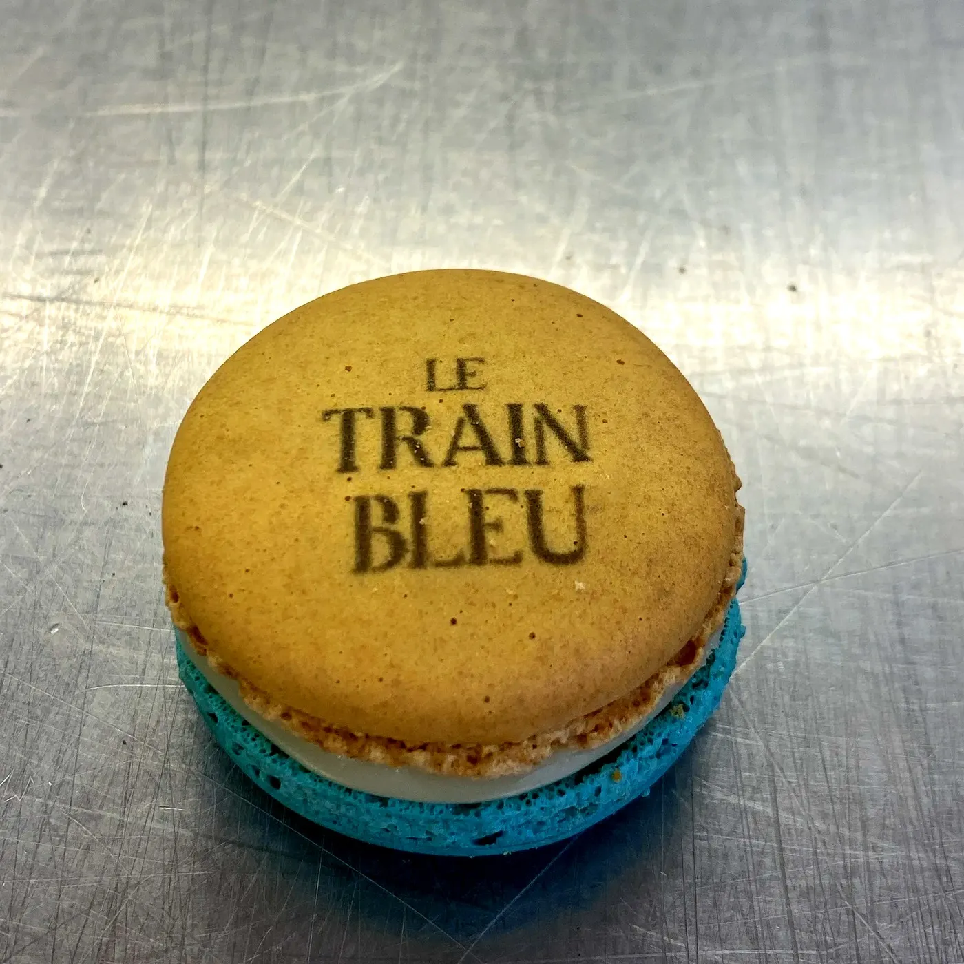 Macaron Le Train Bleu — IMAGO Amber CF-40.63